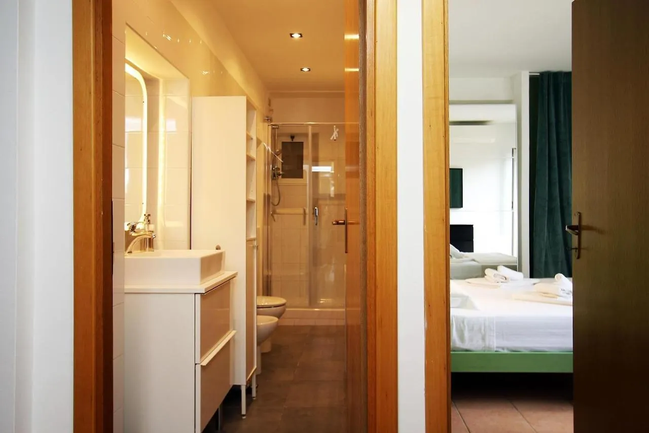 Residenza Navigli Fashion Daire Milano 0*,  İtalya